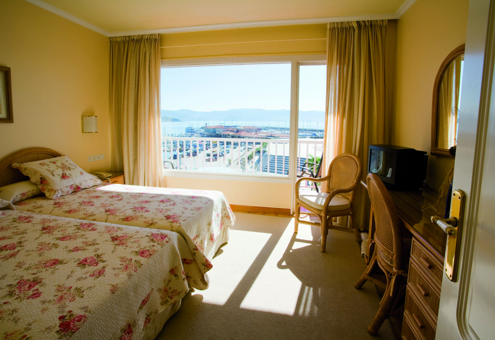 Apartamentos Rotilio Sanxenxo Luaran gambar